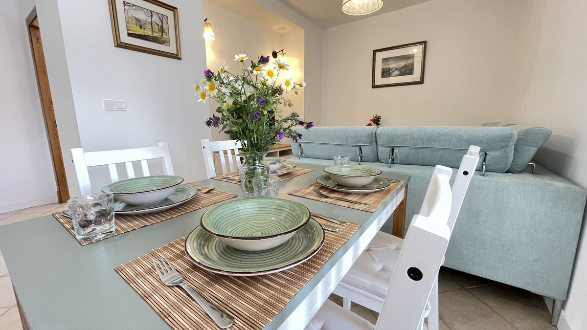 5 Bed Townhouse for sale in Alhaurín El Grande Costa Del Sol, Málaga, Spain
