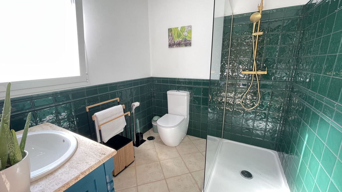 5 Bed Townhouse for sale in Alhaurín El Grande Costa Del Sol, Málaga, Spain