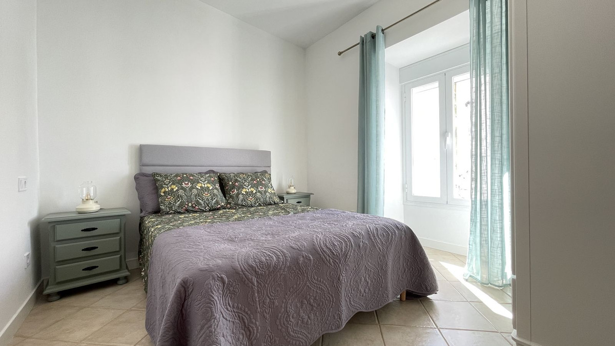 5 Bed Townhouse for sale in Alhaurín El Grande Costa Del Sol, Málaga, Spain