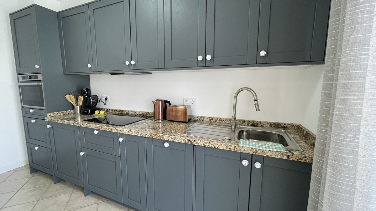 5 Bed Townhouse for sale in Alhaurín El Grande Costa Del Sol, Málaga, Spain