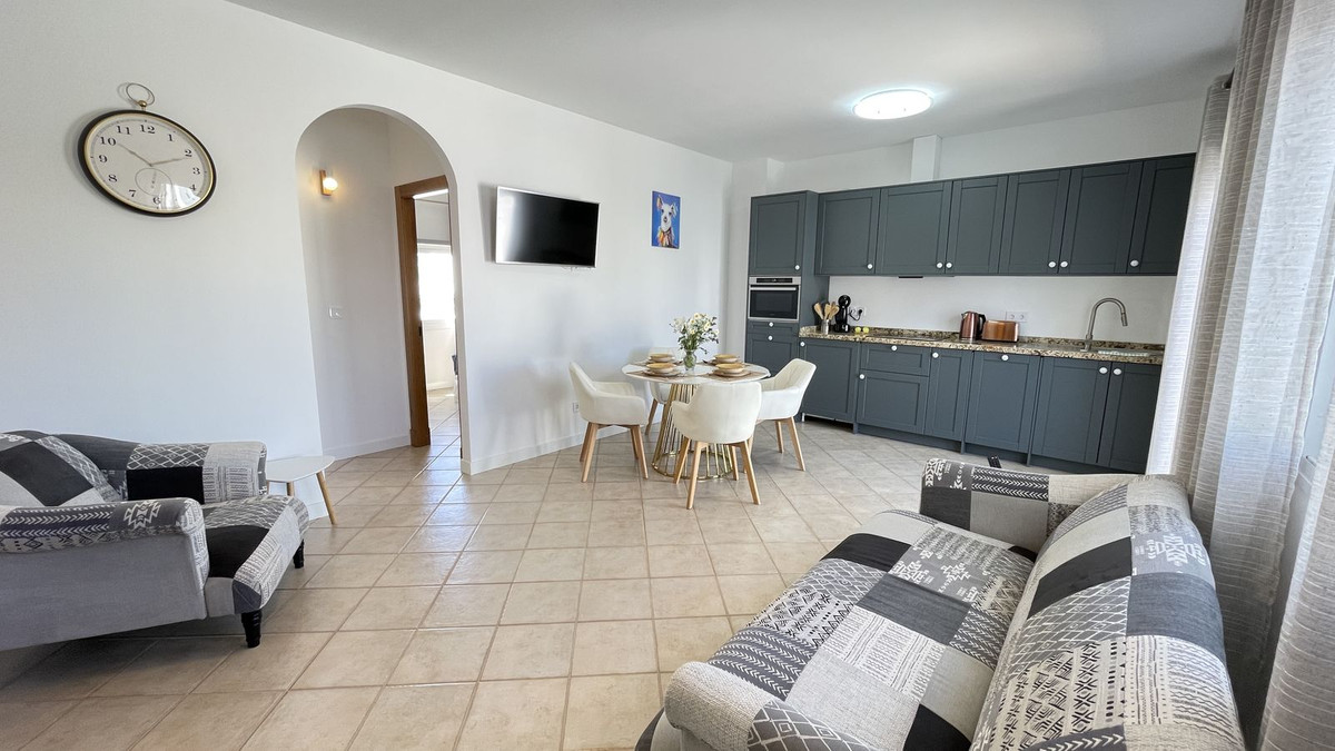 5 Bed Townhouse for sale in Alhaurín El Grande Costa Del Sol, Málaga, Spain