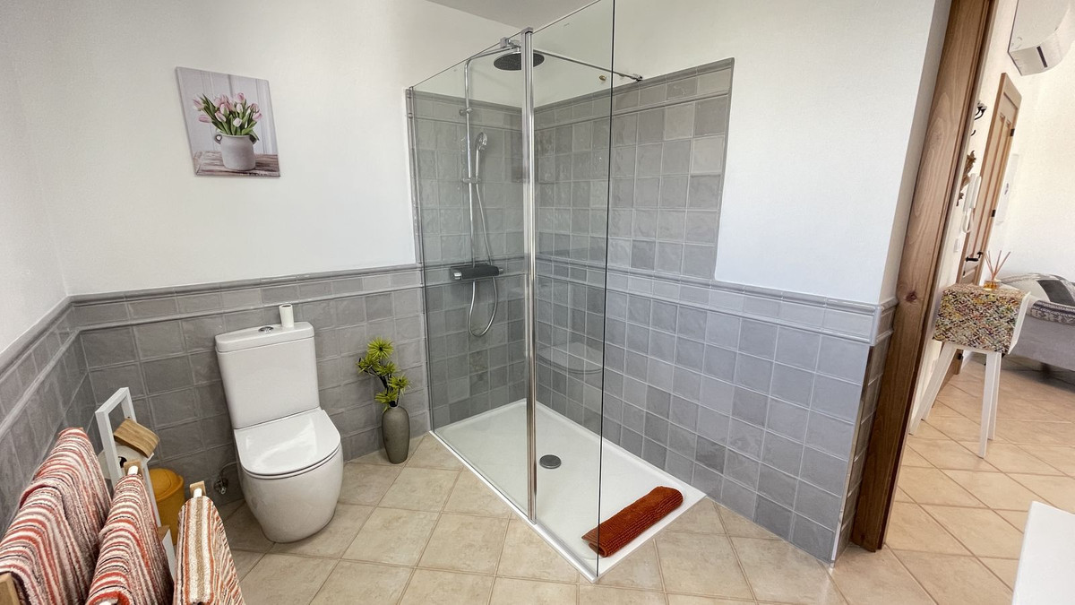 5 Bed Townhouse for sale in Alhaurín El Grande Costa Del Sol, Málaga, Spain