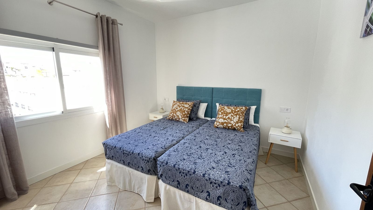 5 Bed Townhouse for sale in Alhaurín El Grande Costa Del Sol, Málaga, Spain