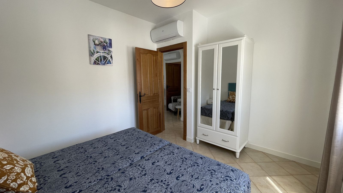 5 Bed Townhouse for sale in Alhaurín El Grande Costa Del Sol, Málaga, Spain