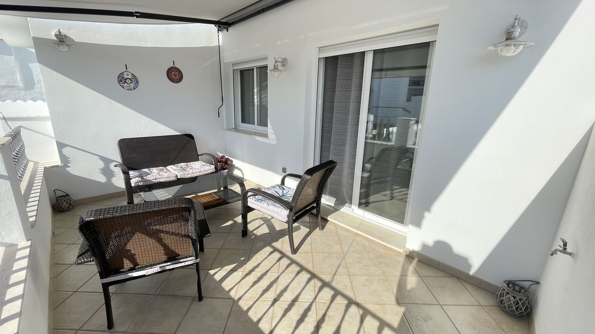5 Bed Townhouse for sale in Alhaurín El Grande Costa Del Sol, Málaga, Spain