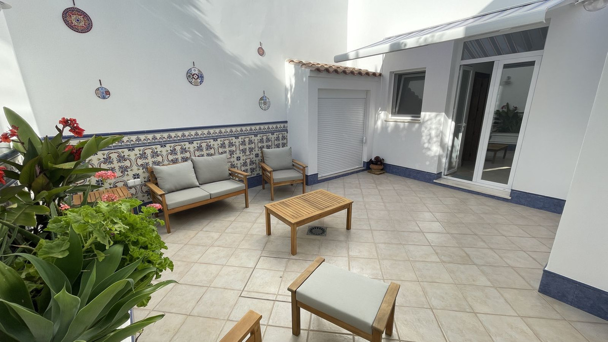 5 Bed Townhouse for sale in Alhaurín El Grande Costa Del Sol, Málaga, Spain
