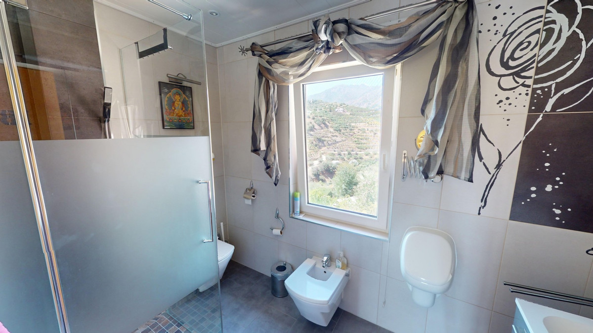 4 Bed Townhouse for sale in Frigiliana Costa Del Sol East, Málaga, Spain