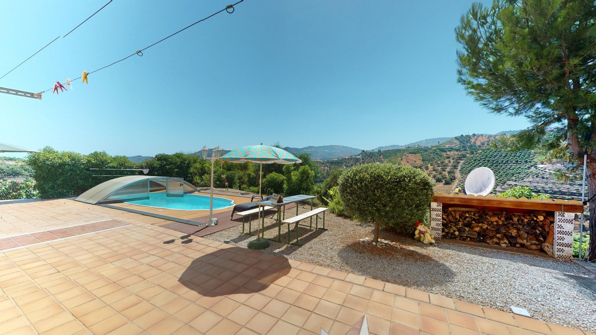 4 Bed Townhouse for sale in Frigiliana Costa Del Sol East, Málaga, Spain