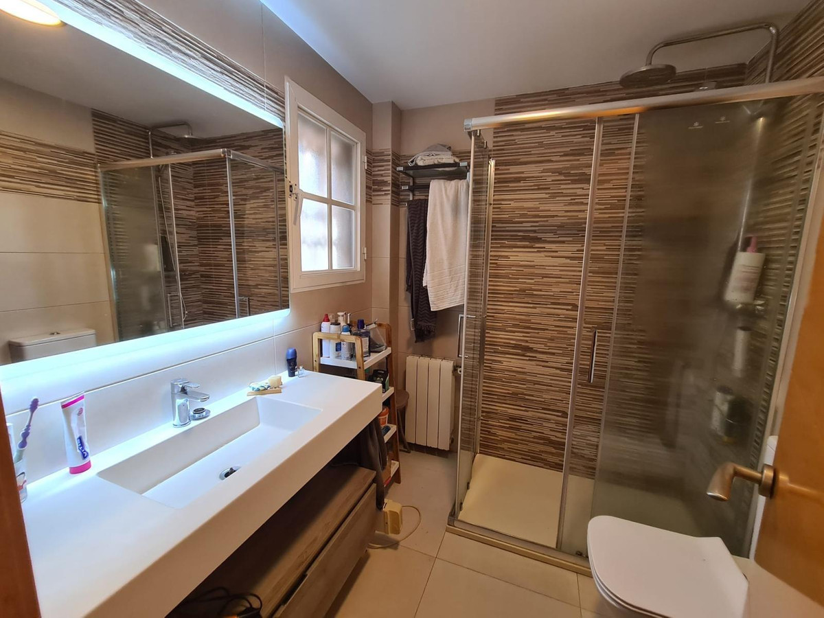 Se vende Bungalow de 5 dormitorios en Costa Blanca, Alicante, España