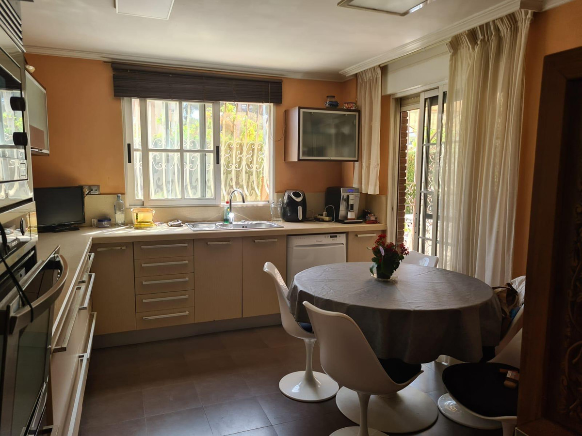 Se vende Bungalow de 5 dormitorios en Costa Blanca, Alicante, España