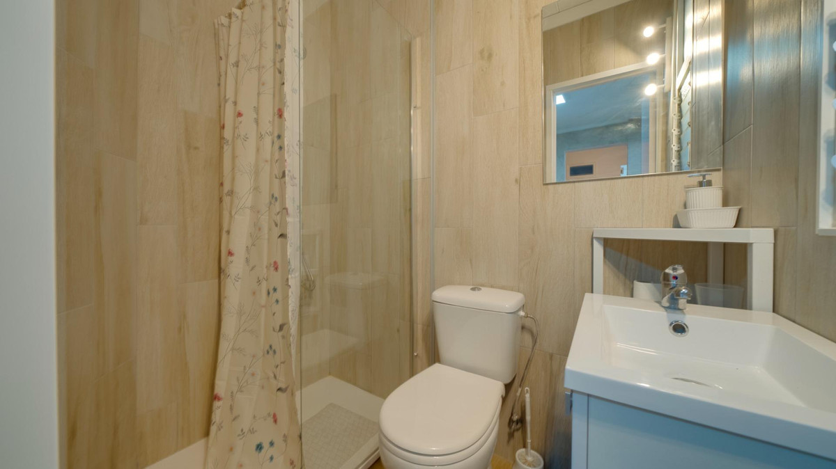 Se vende Apartamento Planta Media de 1 dormitorios en Costa Blanca, Alicante, España