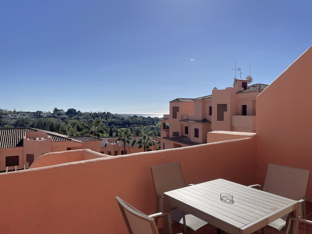 2 Bed Apartment for sale in Benahavís Costa Del Sol, Málaga, Spain