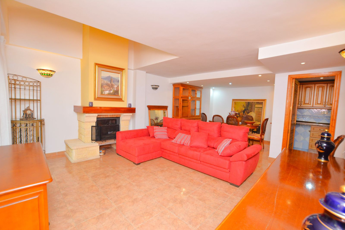 2 Bed Apartment for sale in Benalmadena Costa Costa Del Sol, Málaga, Spain