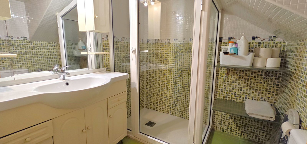 2 Bed Apartment for sale in Benalmadena Costa Costa Del Sol, Málaga, Spain