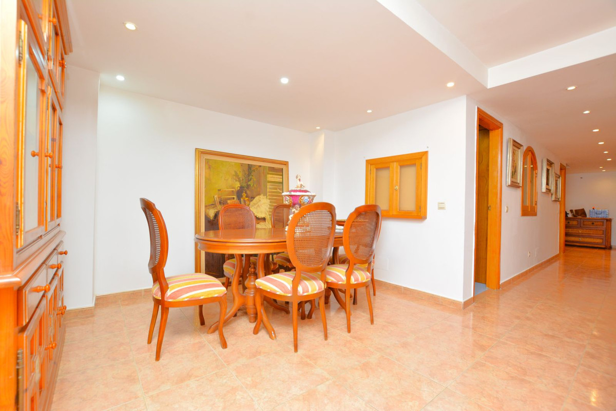 2 Bed Apartment for sale in Benalmadena Costa Costa Del Sol, Málaga, Spain