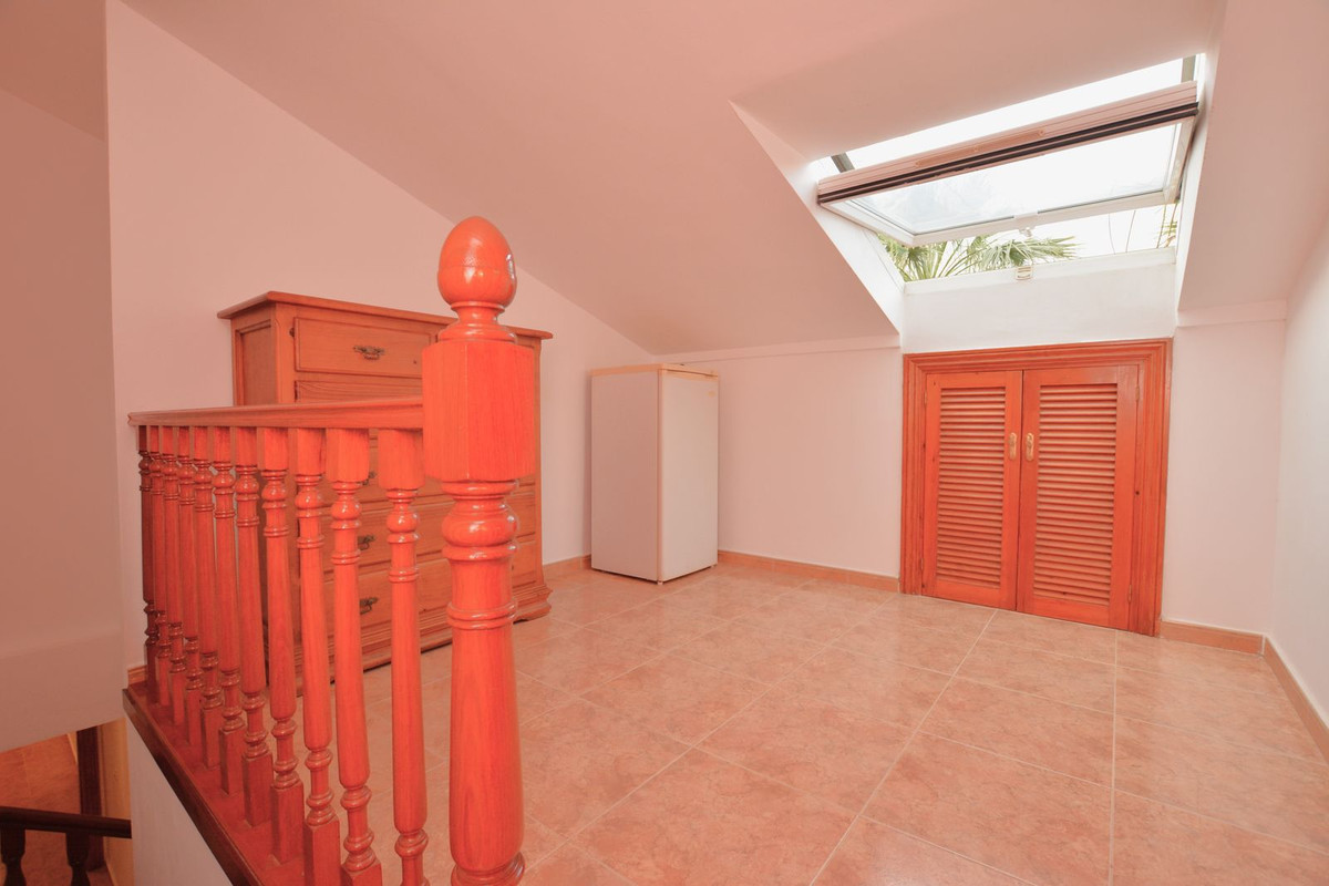 2 Bed Apartment for sale in Benalmadena Costa Costa Del Sol, Málaga, Spain