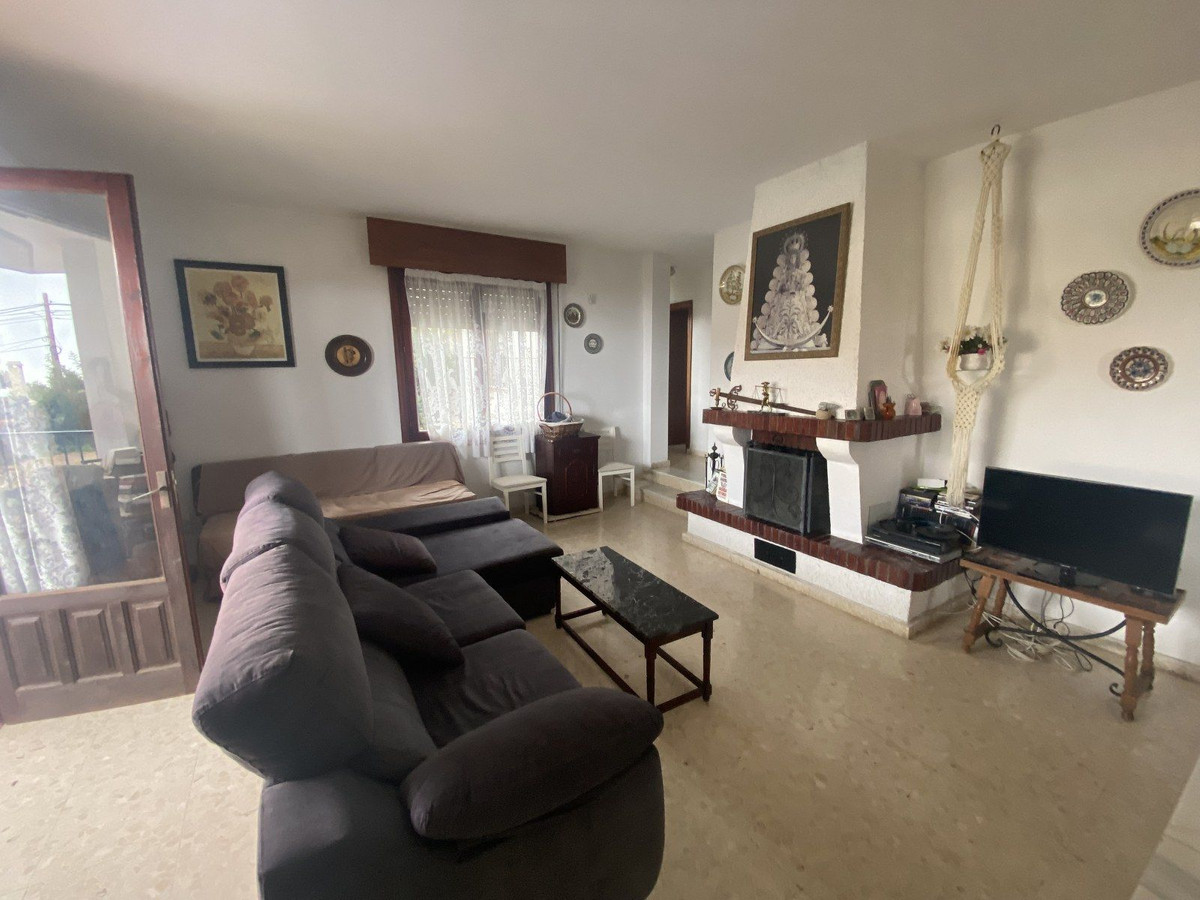 3 Bed Townhouse for sale in La Capellania Costa Del Sol, Málaga, Spain