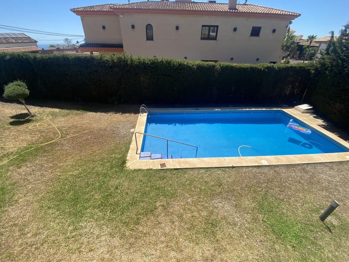 3 Bed Townhouse for sale in La Capellania Costa Del Sol, Málaga, Spain
