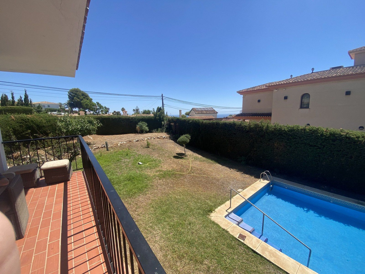 3 Bed Townhouse for sale in La Capellania Costa Del Sol, Málaga, Spain