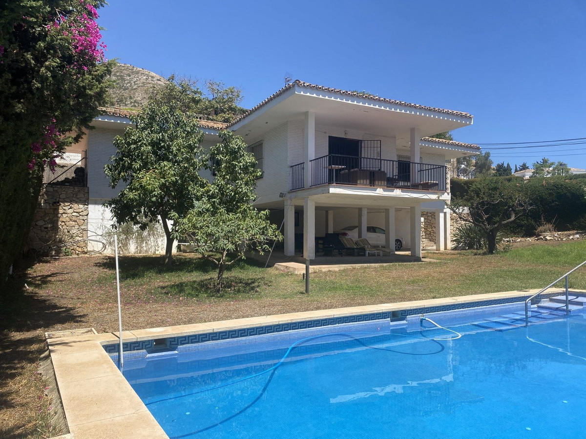 3 Bed Townhouse for sale in La Capellania Costa Del Sol, Málaga, Spain