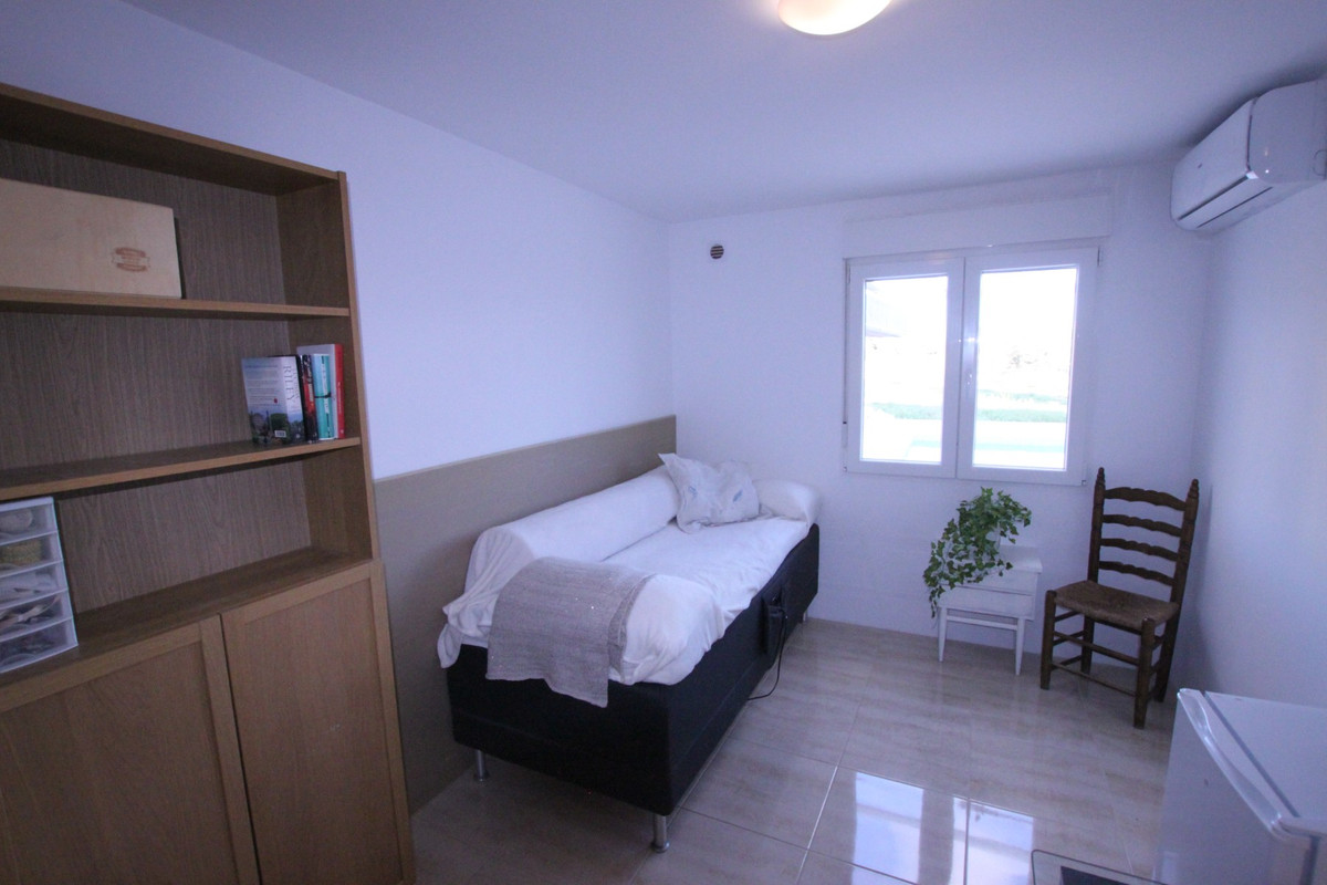 Se vende Finca - Cortijo de 5 dormitorios en Costa Blanca, Alicante, España
