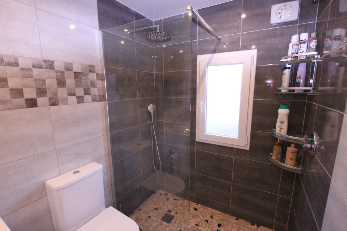 Se vende Finca - Cortijo de 5 dormitorios en Costa Blanca, Alicante, España