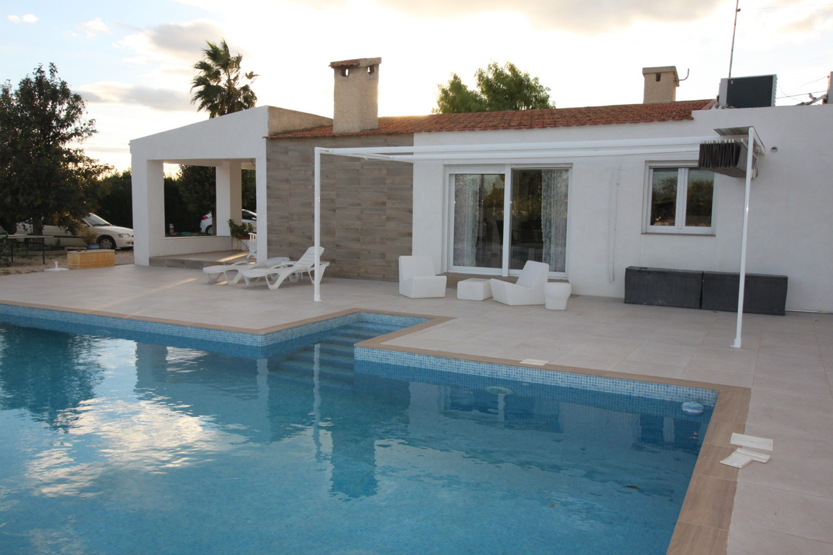 Se vende Finca - Cortijo de 5 dormitorios en Costa Blanca, Alicante, España