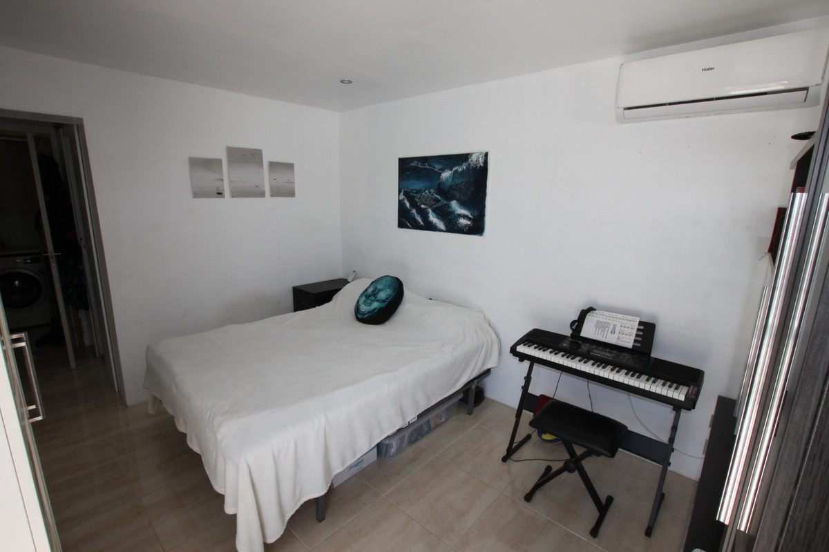 Se vende Finca - Cortijo de 5 dormitorios en Costa Blanca, Alicante, España