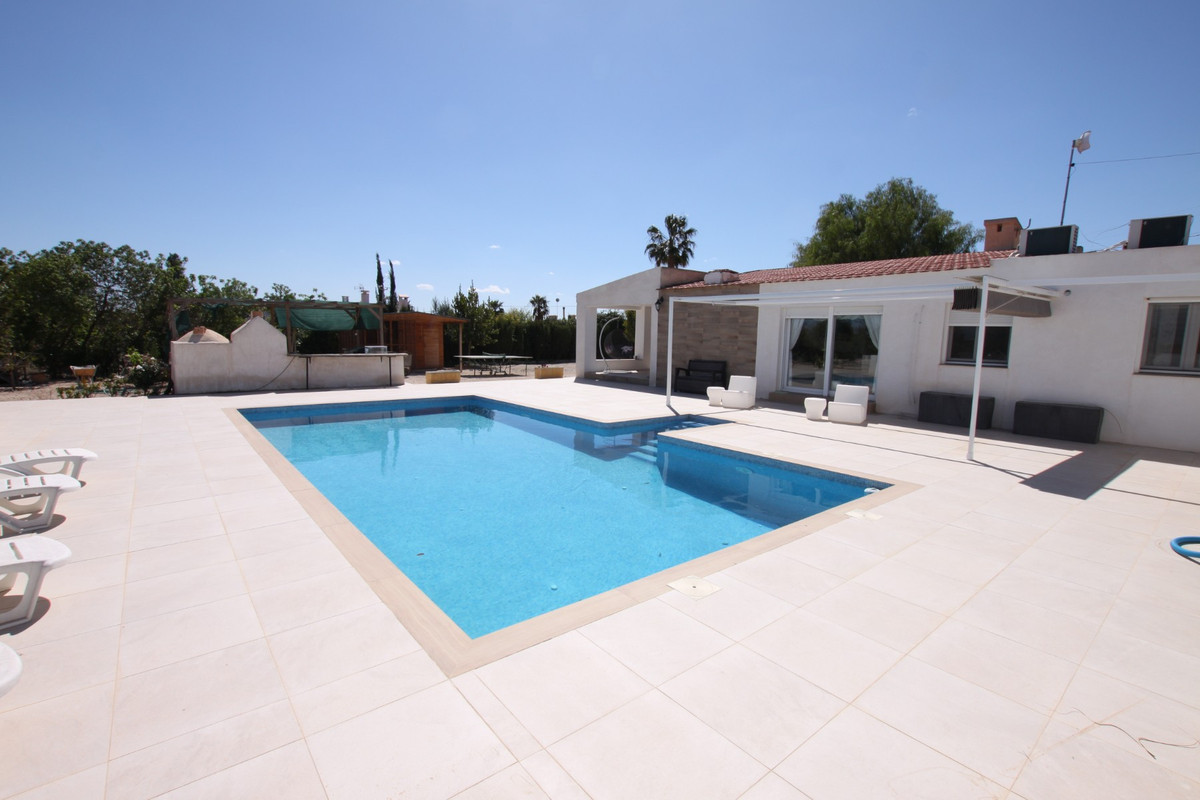 Se vende Finca - Cortijo de 5 dormitorios en Costa Blanca, Alicante, España