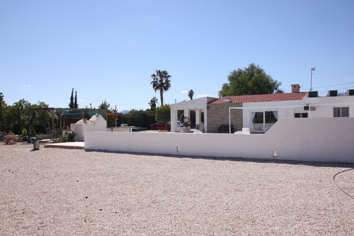 Se vende Finca - Cortijo de 5 dormitorios en Costa Blanca, Alicante, España