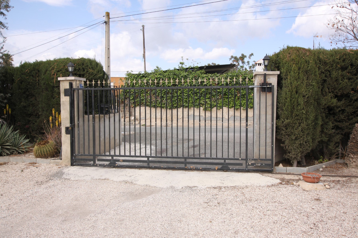 Se vende Finca - Cortijo de 5 dormitorios en Costa Blanca, Alicante, España