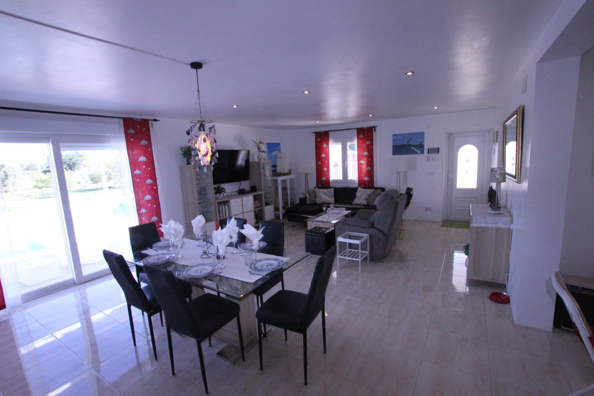 Se vende Finca - Cortijo de 5 dormitorios en Costa Blanca, Alicante, España