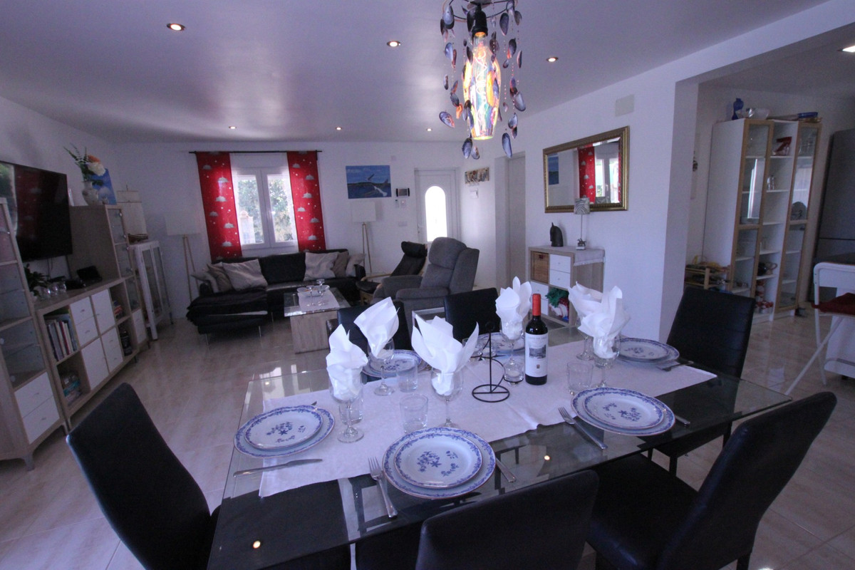 Se vende Finca - Cortijo de 5 dormitorios en Costa Blanca, Alicante, España