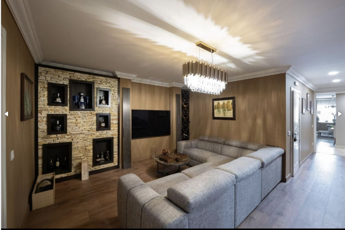 Se vende Apartamento Planta Baja de 5 dormitorios en Costa Del Sol, Málaga, España