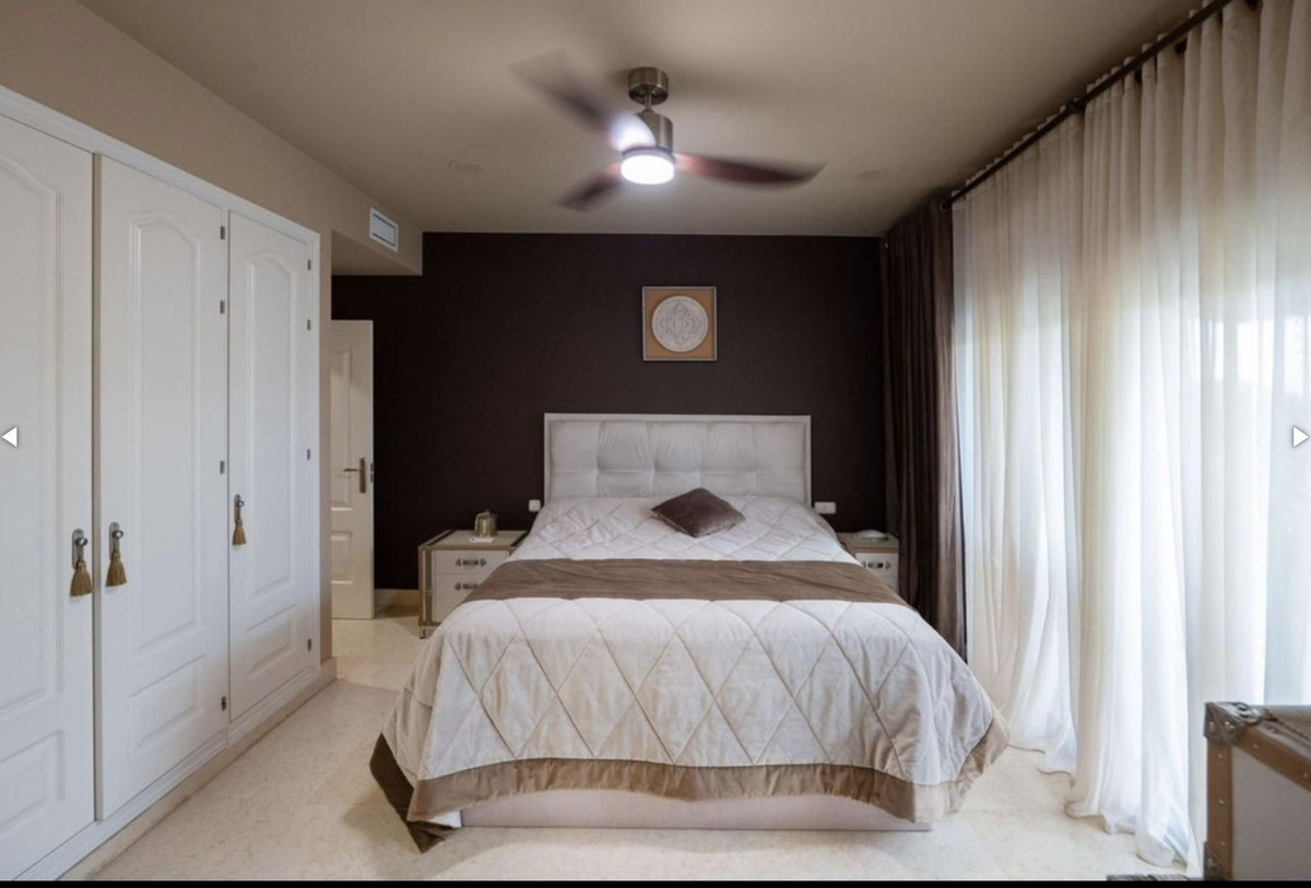 Se vende Apartamento Planta Baja de 5 dormitorios en Costa Del Sol, Málaga, España