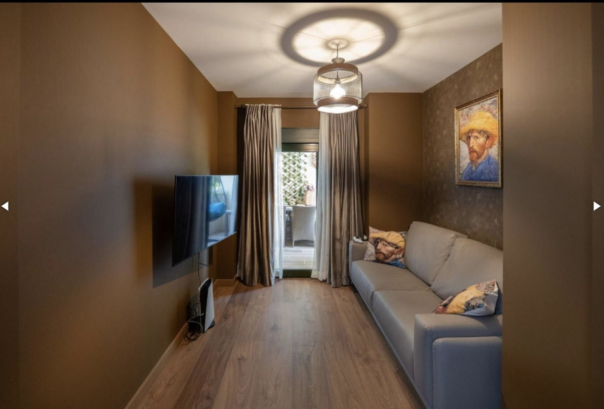 Se vende Apartamento Planta Baja de 5 dormitorios en Costa Del Sol, Málaga, España