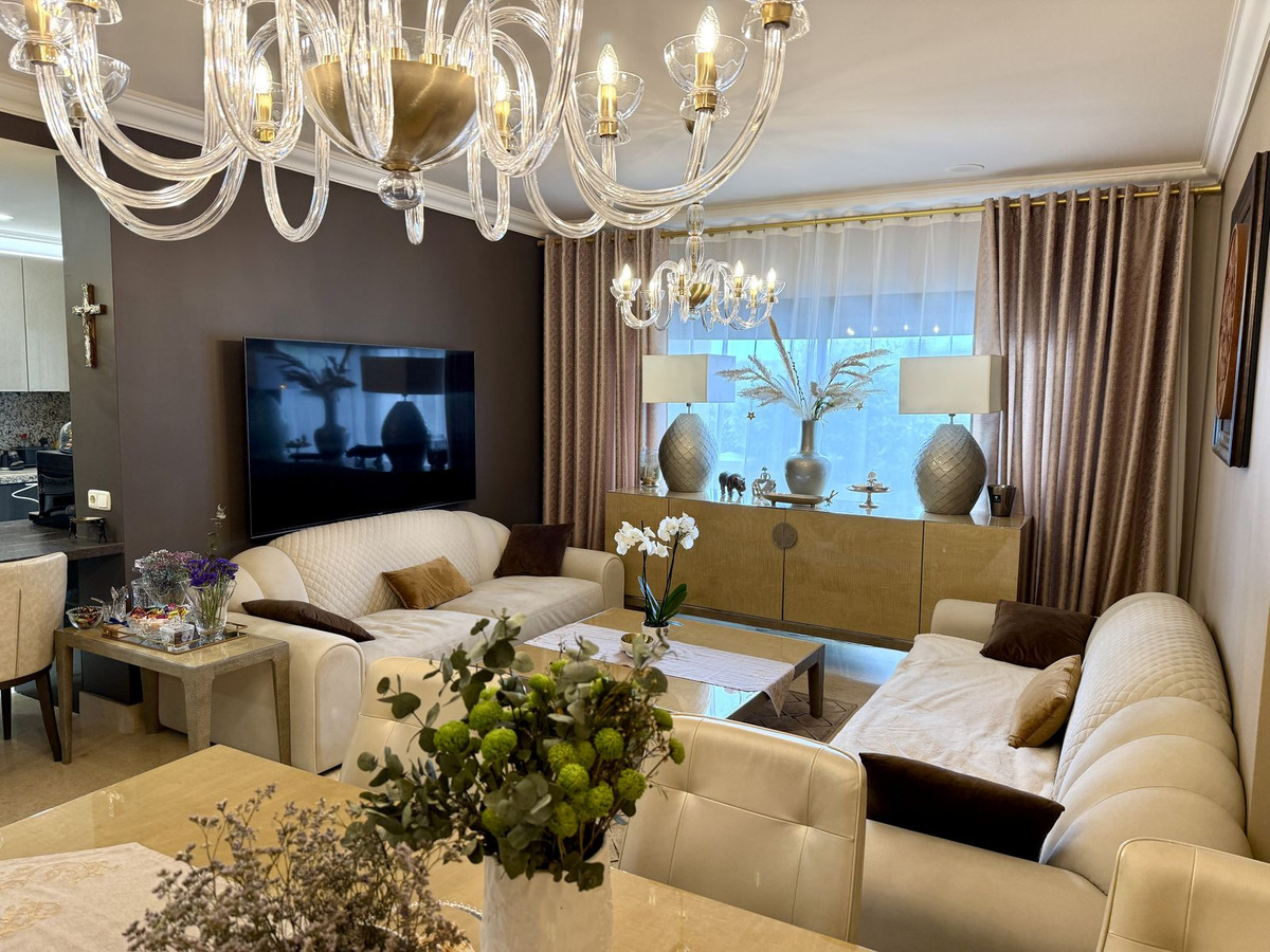 Se vende Apartamento Planta Baja de 5 dormitorios en Costa Del Sol, Málaga, España