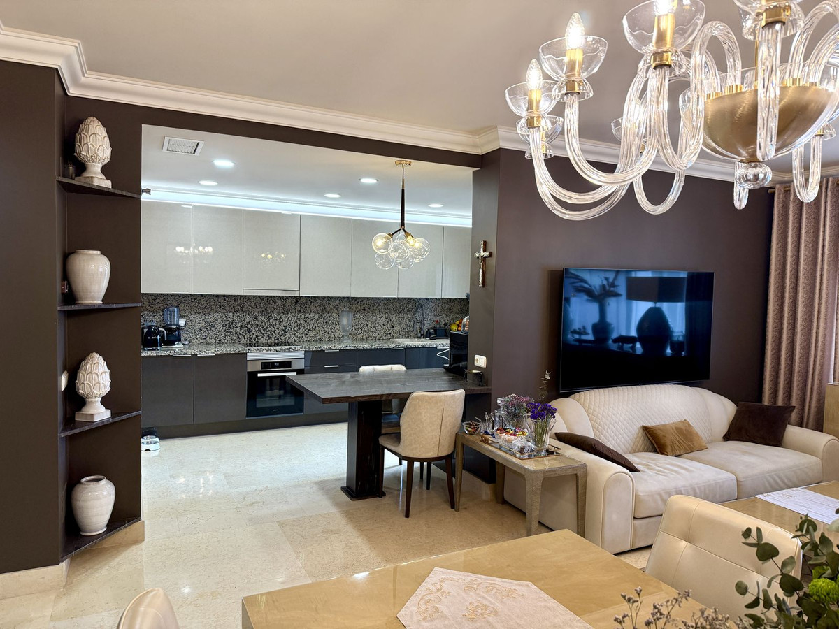 Se vende Apartamento Planta Baja de 5 dormitorios en Costa Del Sol, Málaga, España