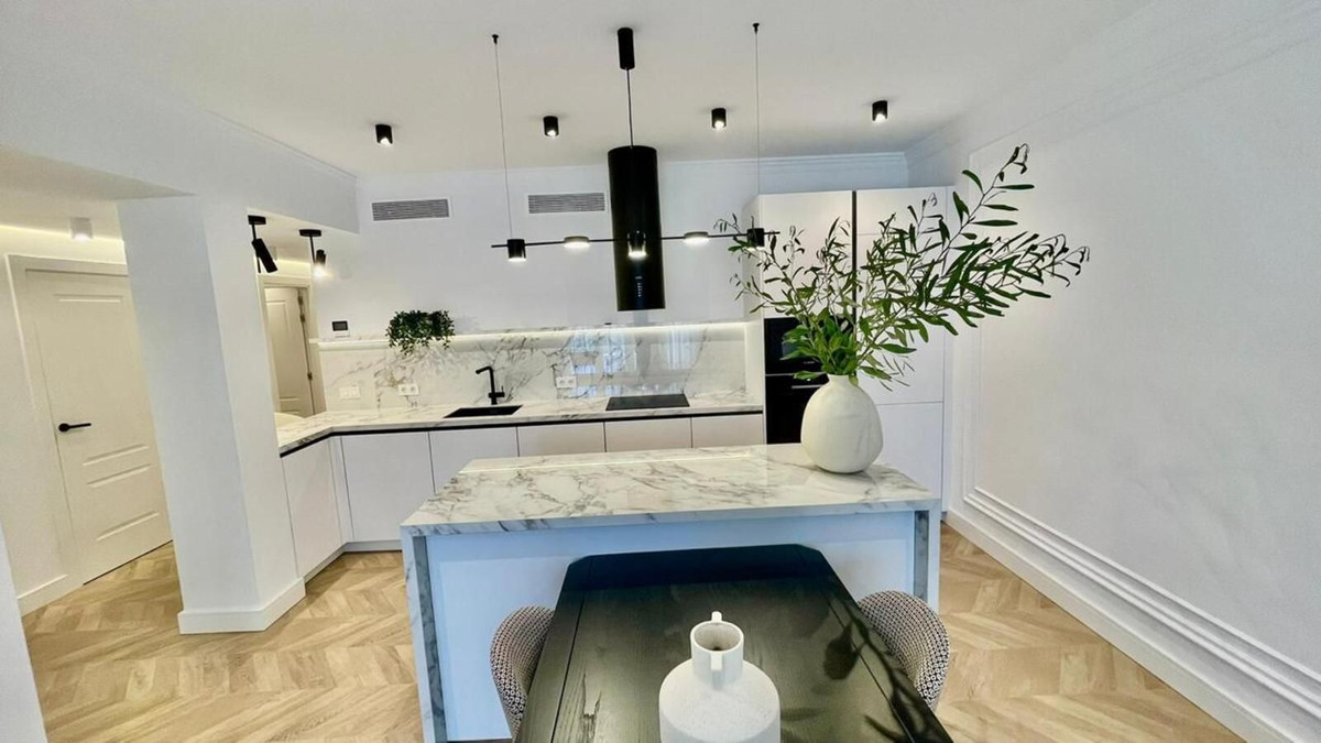 Se vende Apartamento Planta Baja de 3 dormitorios en Costa Del Sol, Málaga, España