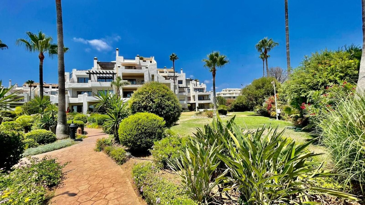 Se vende Apartamento Planta Baja de 3 dormitorios en Costa Del Sol, Málaga, España