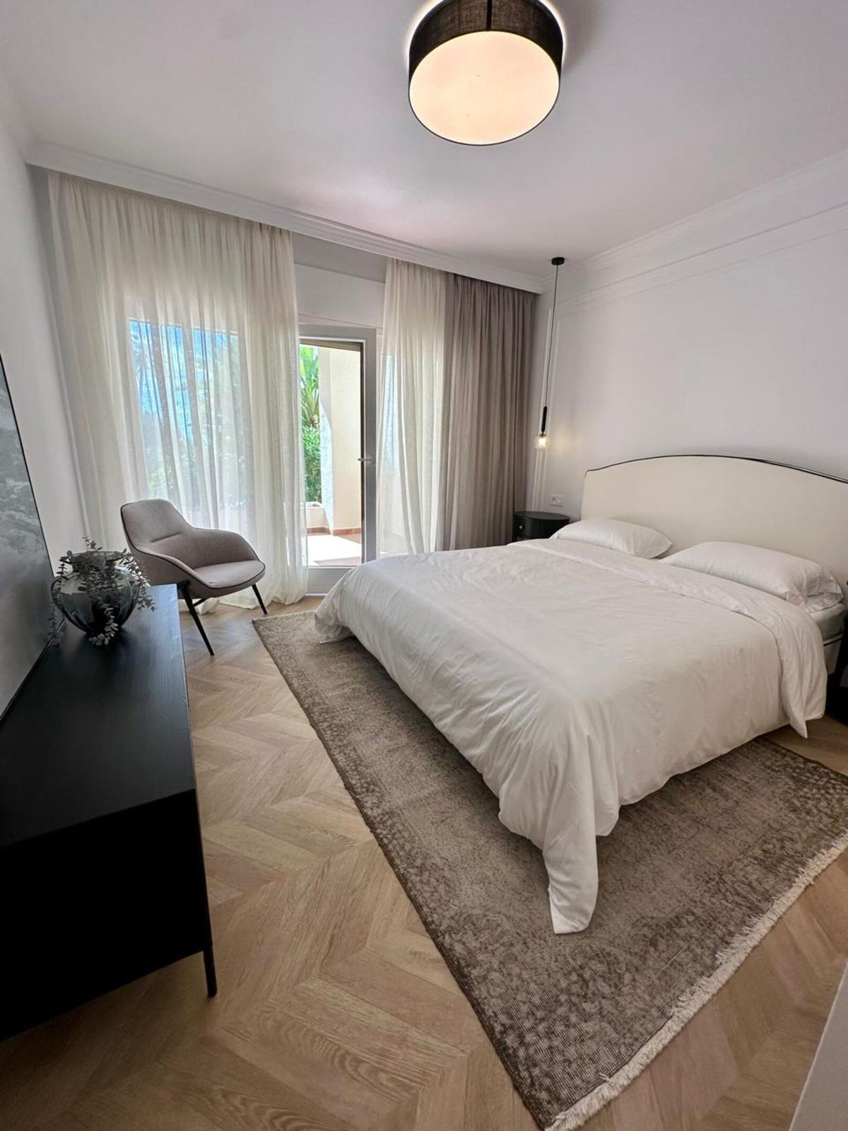 Se vende Apartamento Planta Baja de 3 dormitorios en Costa Del Sol, Málaga, España