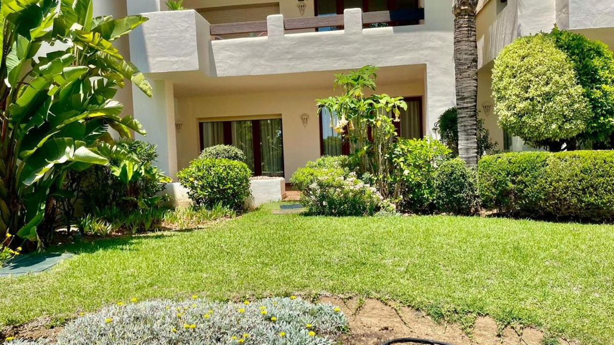 Se vende Apartamento Planta Baja de 3 dormitorios en Costa Del Sol, Málaga, España