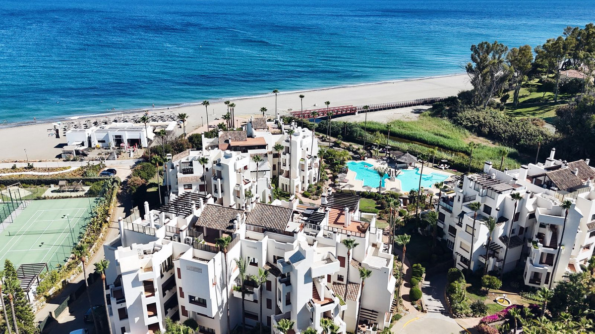 Se vende Apartamento Planta Baja de 3 dormitorios en Costa Del Sol, Málaga, España