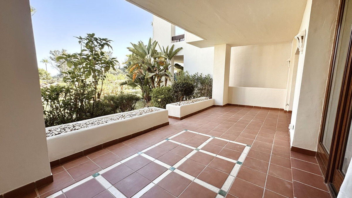 Se vende Apartamento Planta Baja de 3 dormitorios en Costa Del Sol, Málaga, España