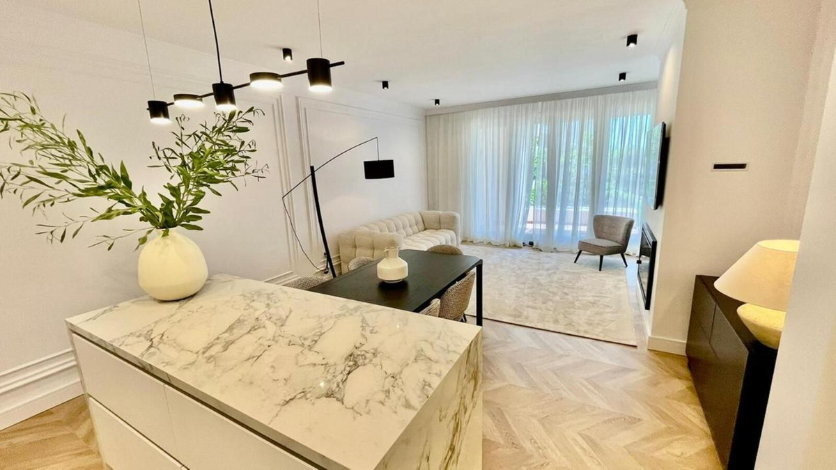 Se vende Apartamento Planta Baja de 3 dormitorios en Costa Del Sol, Málaga, España