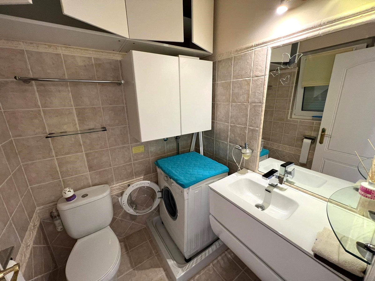 Se vende Pareada de 3 dormitorios en Costa Del Sol, Málaga, España