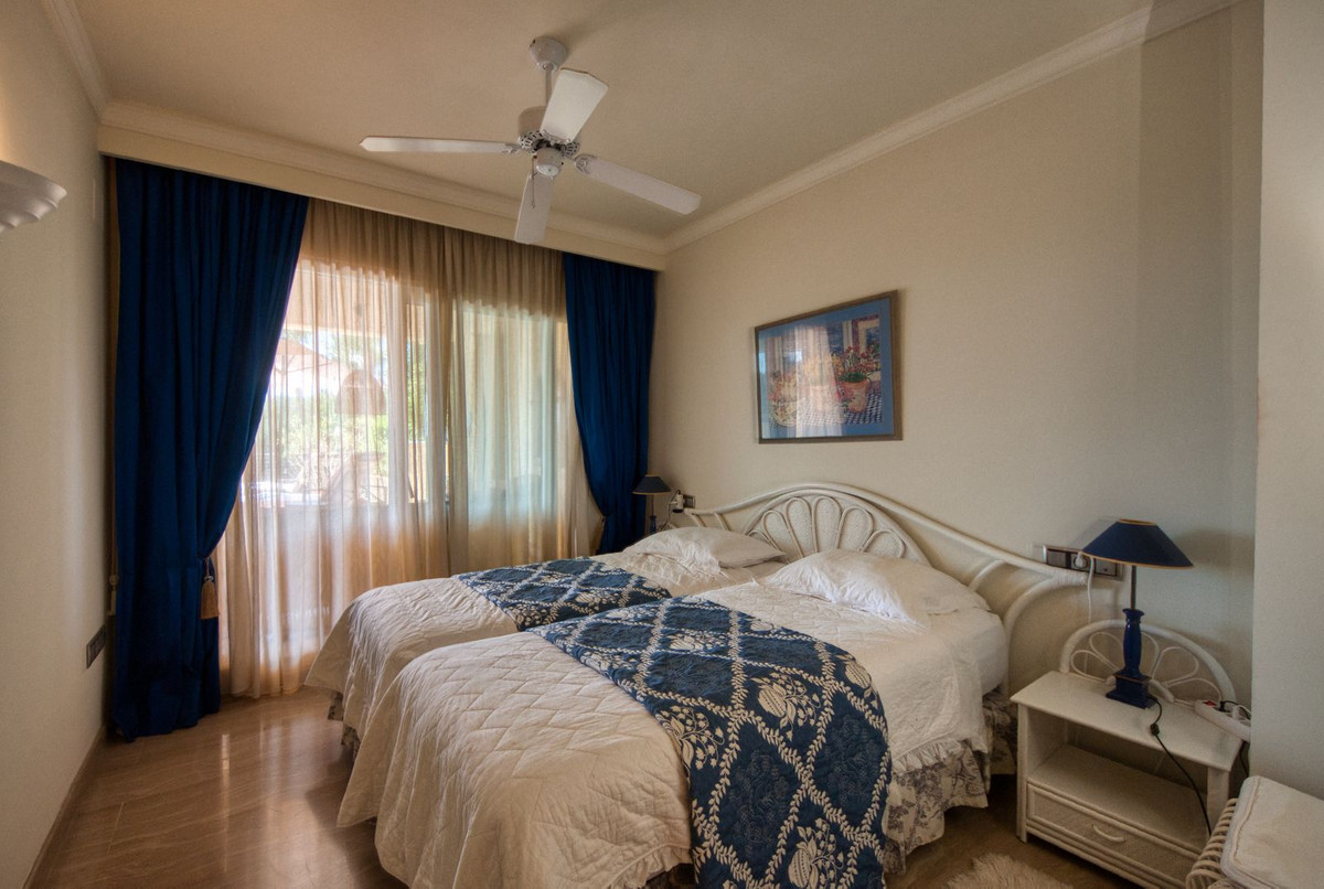 2 Bed Apartment for sale in Sierra Blanca Costa Del Sol, Málaga, Spain