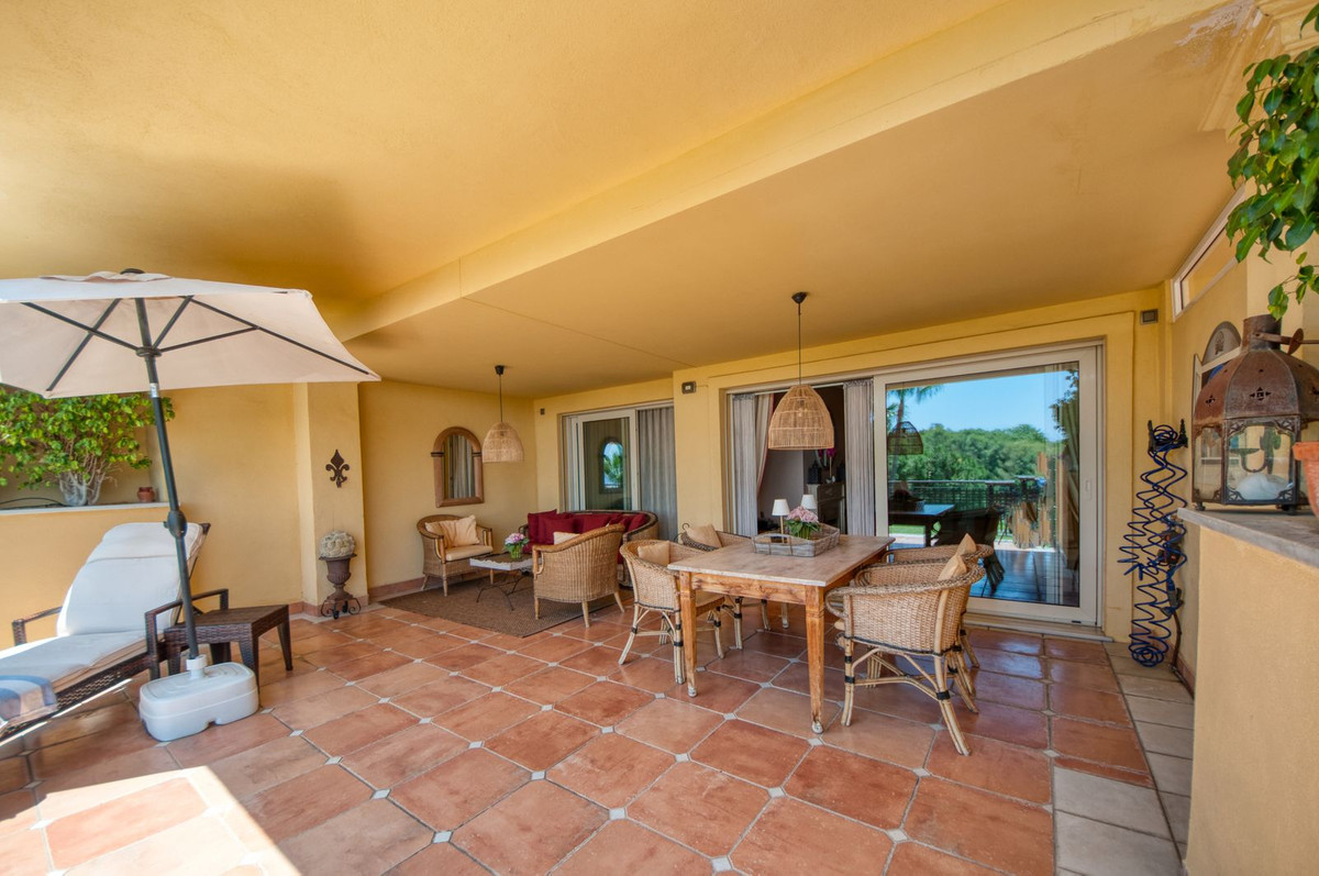 2 Bed Apartment for sale in Sierra Blanca Costa Del Sol, Málaga, Spain