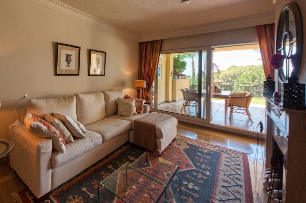 2 Bed Apartment for sale in Sierra Blanca Costa Del Sol, Málaga, Spain