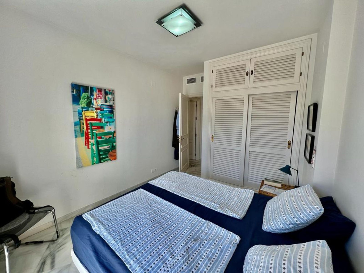Se vende Apartamento Planta Media de 2 dormitorios en Costa Del Sol, Málaga, España